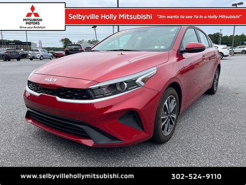 Used 2023 Kia Forte LXS FWD image 1