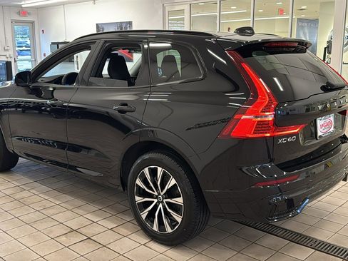 Used 2025 Volvo XC60 B5 Plus AWD/4WD image 7