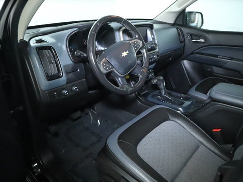 Used 2020 Chevrolet Colorado Z71 AWD/4WD image 17