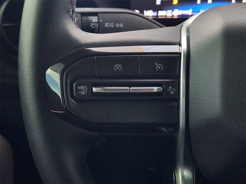 Certified 2024 Chevrolet Colorado ZR2 w/ Safety Package image 28