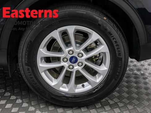 Used 2021 Ford Escape SE image 31