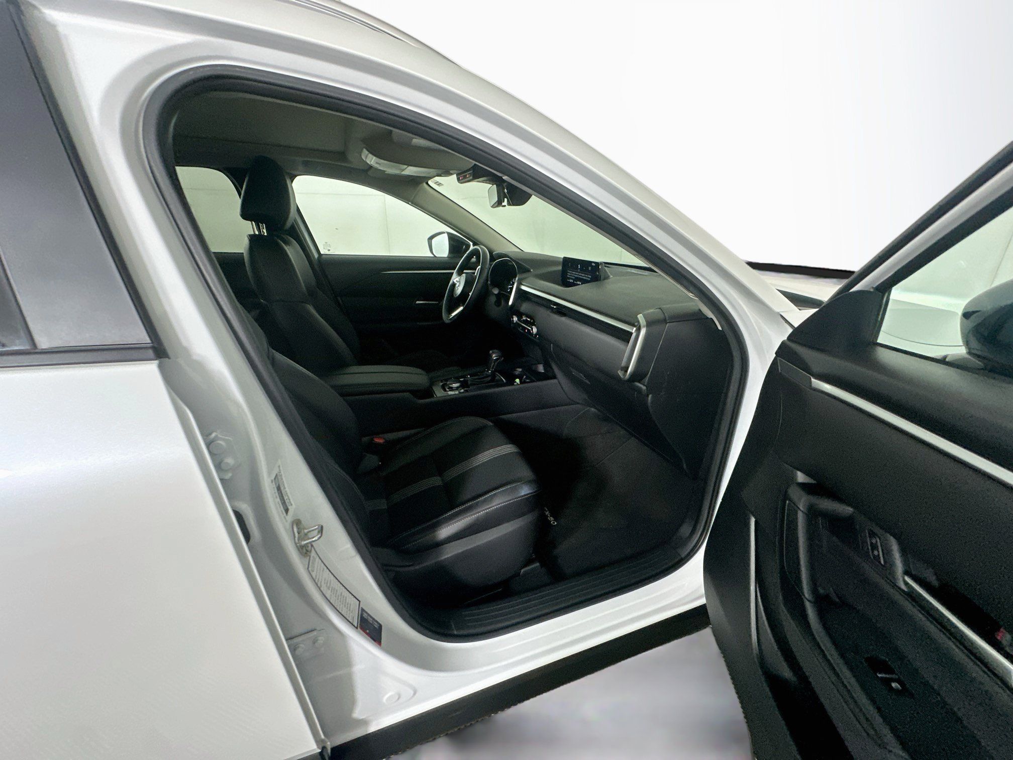 Used 2026 MAZDA CX-50 AWD 2.5 S w/ Preferred Pkg image 32