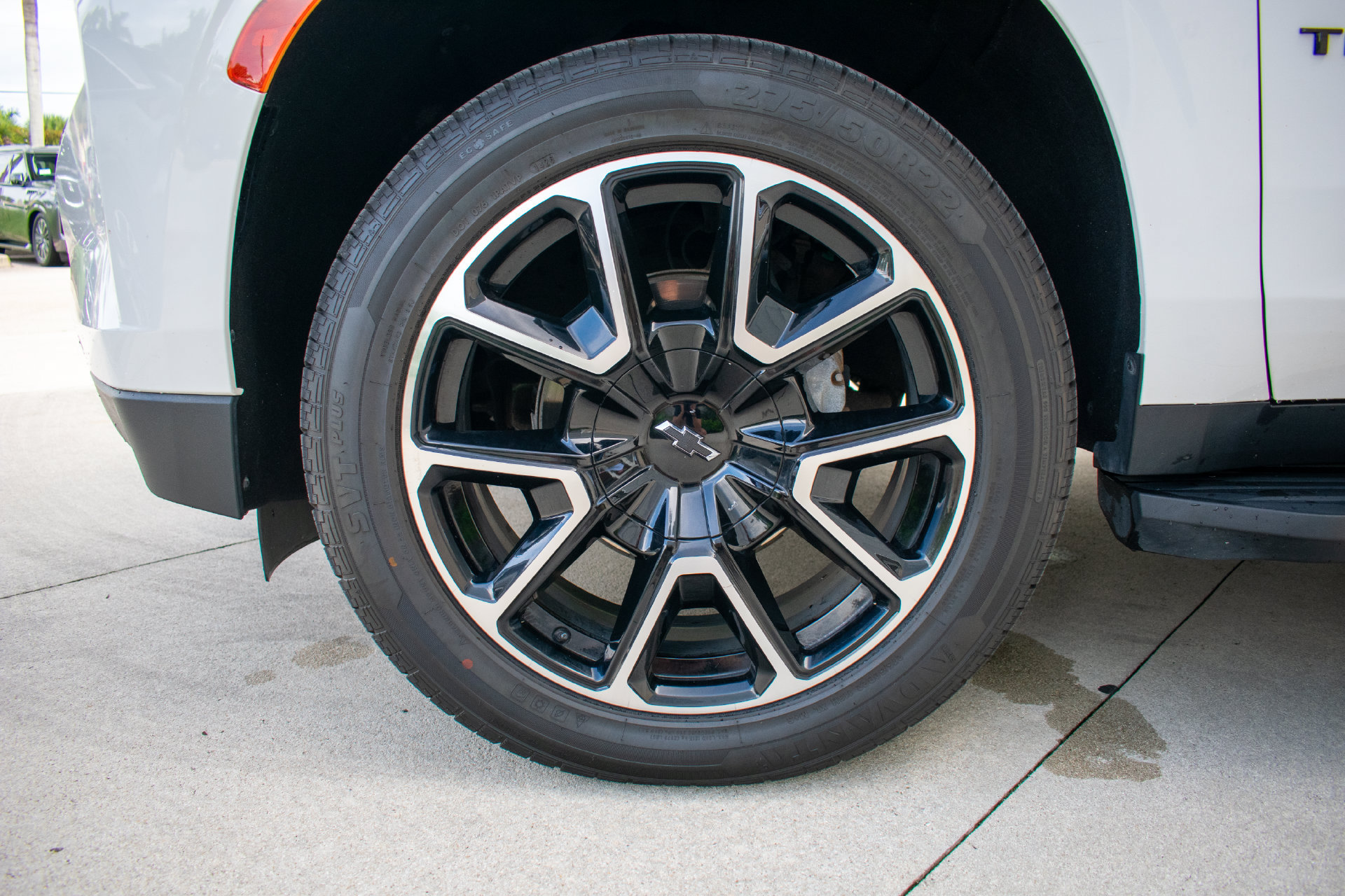 Used 2023 Chevrolet Tahoe RST AWD/4WD image 15