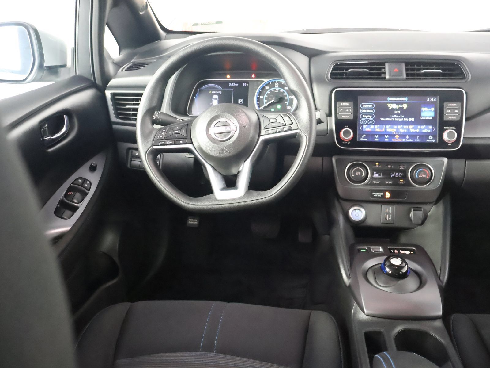 Used 2025 Nissan Leaf S FWD image 26