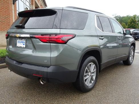 Certified 2022 Chevrolet Traverse LT image 3