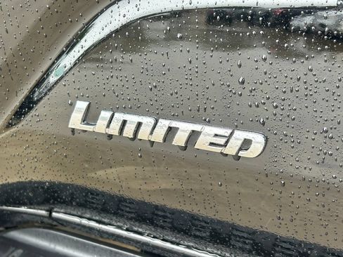 Certified 2025 Toyota 4Runner Limited AWD/4WD image 14