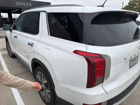 Used 2021 Hyundai Palisade SEL w/ Convenience Package image 2