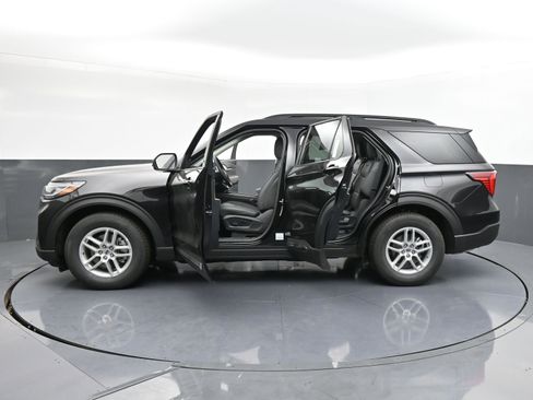 New 2025 Ford Explorer Active w/ Active Comfort Package image 27