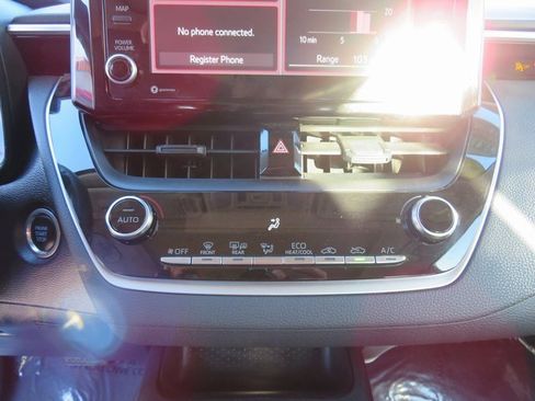 Certified 2022 Toyota Corolla LE w/ LE Premium Package image 24