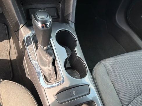 Used 2017 Chevrolet Cruze LT w/ Sun And Sound Package FWD image 29