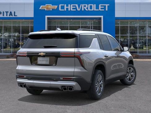 New 2026 Chevrolet Traverse LT w/ Driver Confidence Package image 4