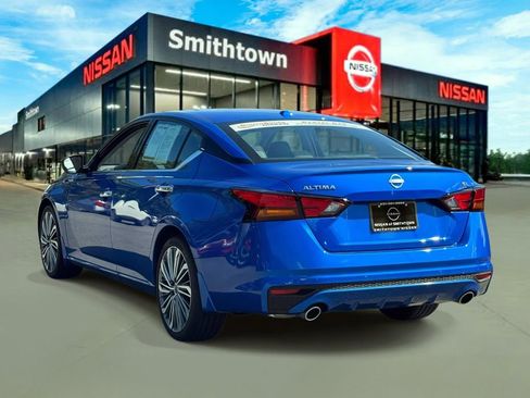 Certified 2025 Nissan Altima 2.5 SL image 9