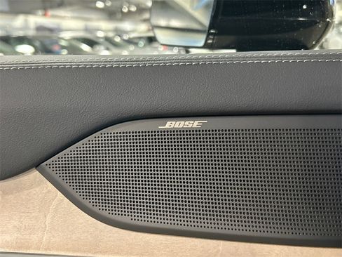 New 2025 Volvo EX90 Plus image 21