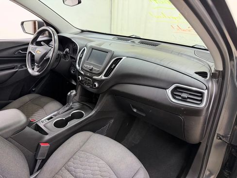Used 2018 Chevrolet Equinox LT FWD image 12