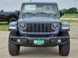 New 2025 Jeep Gladiator Rubicon video 2