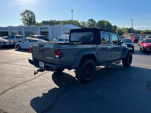 Used 2020 Jeep Gladiator Sport w/ Quick Order Package 24S AWD/4WD image 3