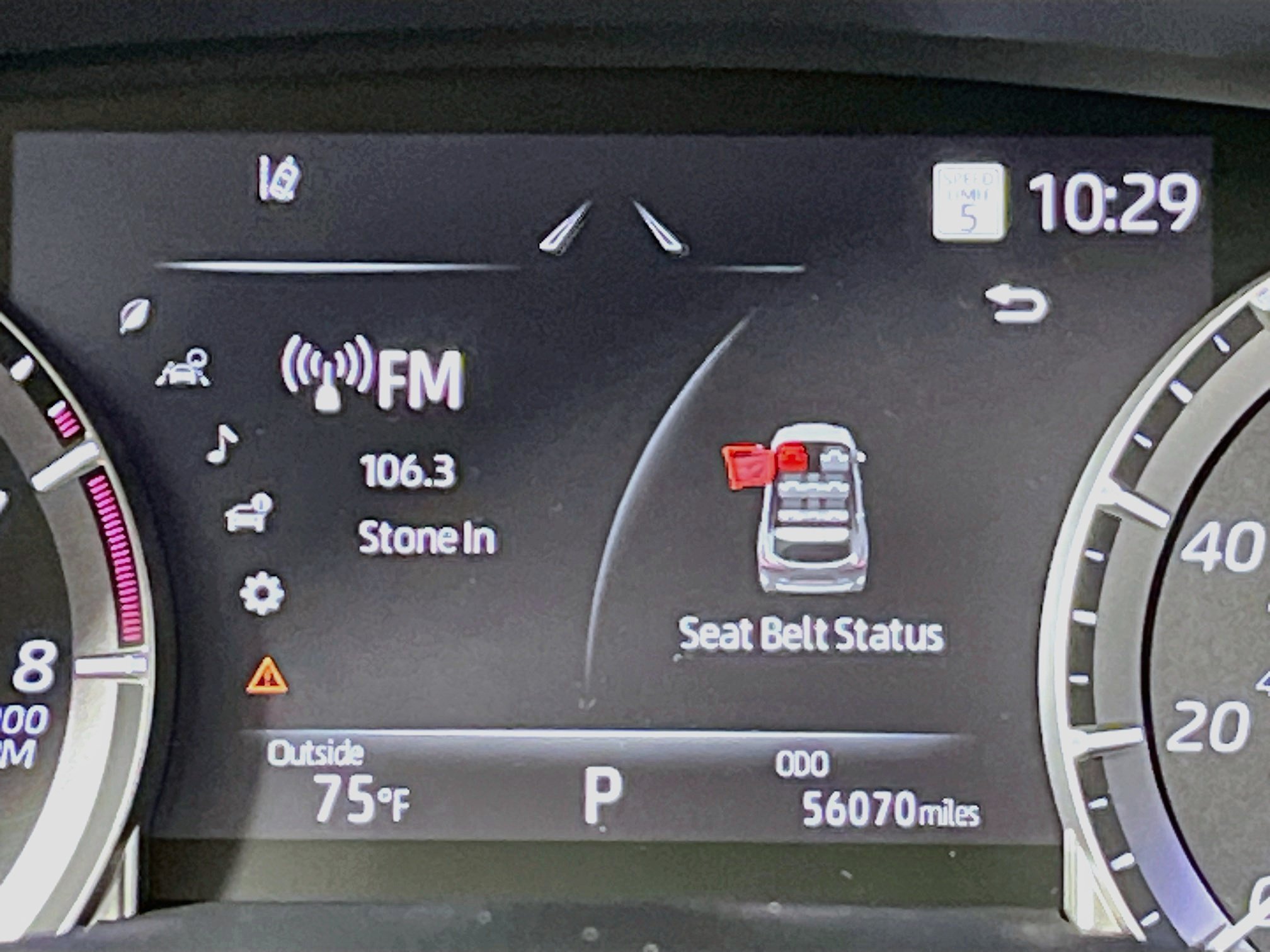 Used 2022 Toyota Highlander XLE FWD image 22