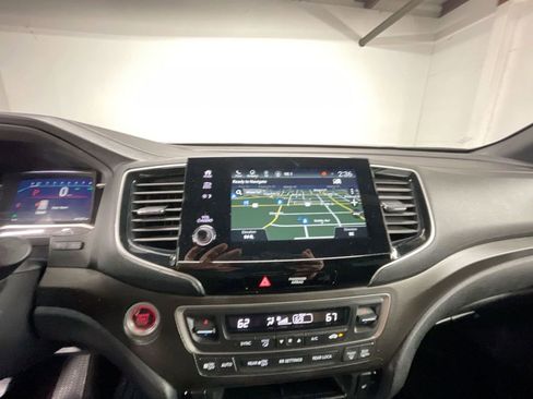 Used 2022 Honda Pilot TrailSport image 14