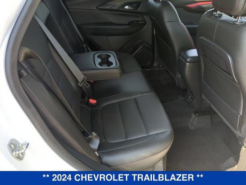 Used 2024 Chevrolet TrailBlazer RS w/ Convenience Package AWD/4WD image 19