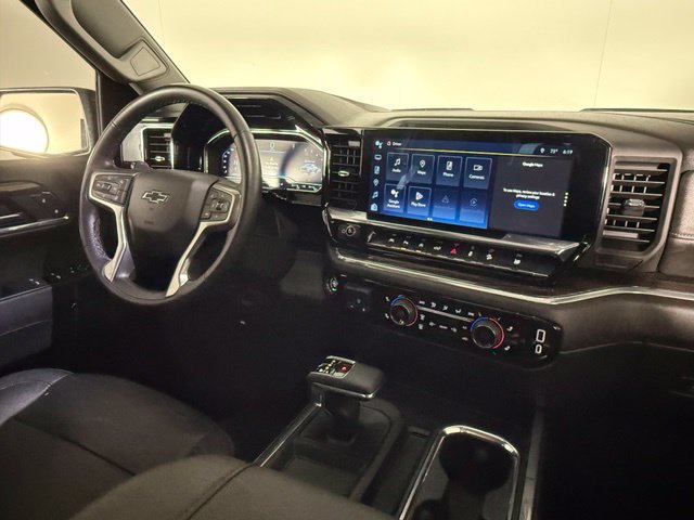Used 2023 Chevrolet Silverado 1500 LT Trail Boss w/ Convenience Package II AWD/4WD image 17