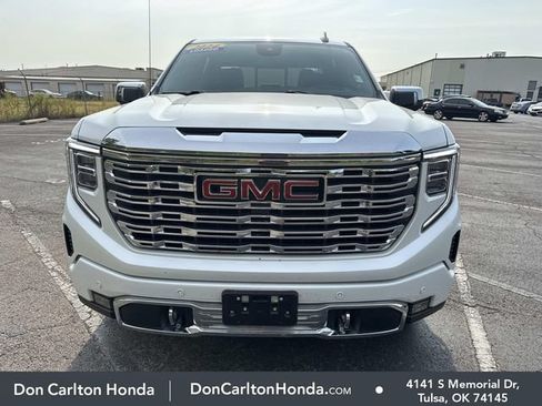 Used 2024 GMC Sierra 1500 Denali w/ Technology Package AWD/4WD image 2