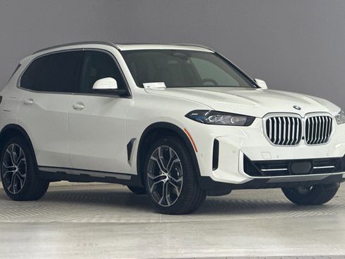 Used 2026 BMW X5 sDrive40i w/ Parking Assistance Package RWD image 7