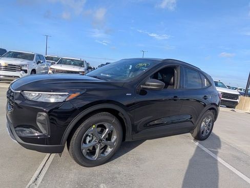 New 2026 Ford Escape ST-Line FWD image 3