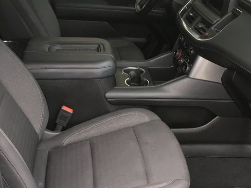 Used 2023 Chevrolet Tahoe LS image 7