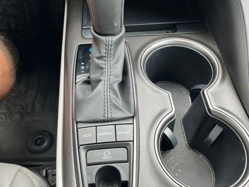 Certified 2023 Toyota Camry SE image 7