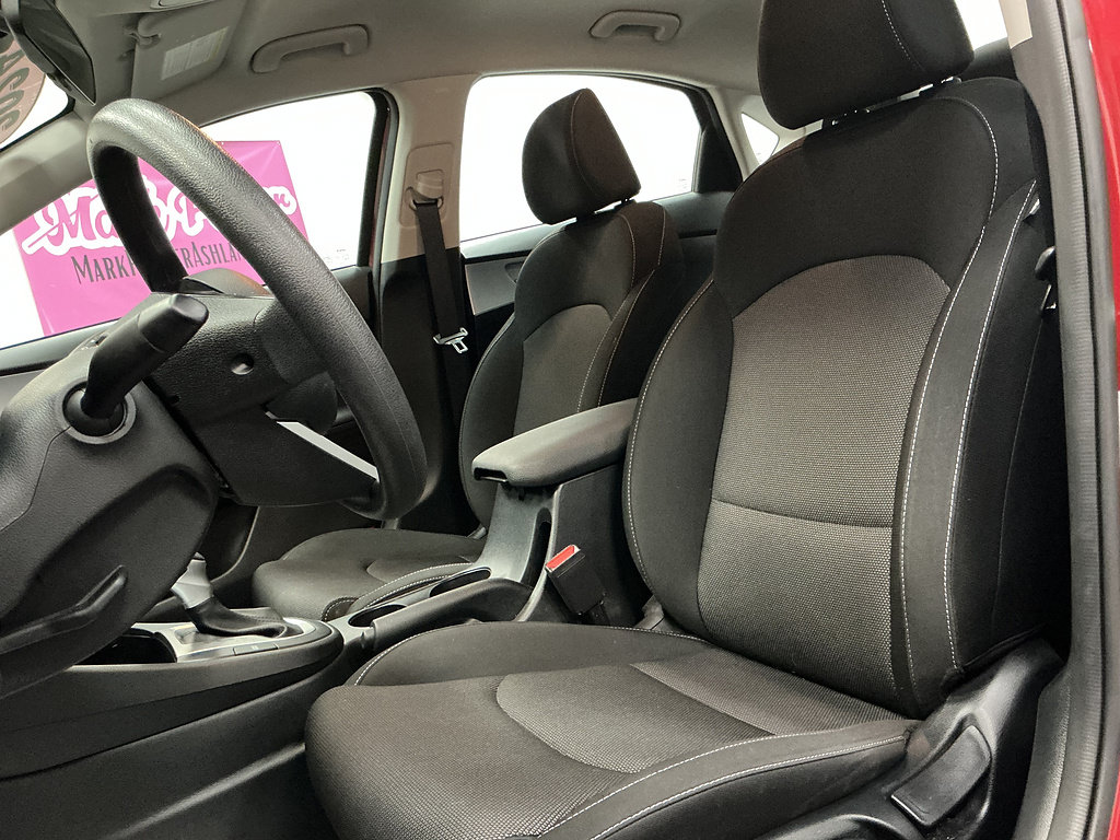 Used 2024 Kia Forte LXS w/ LXS Technology Package FWD image 9