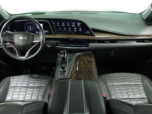 Used 2022 Cadillac Escalade ESV Sport Platinum AWD/4WD image 11