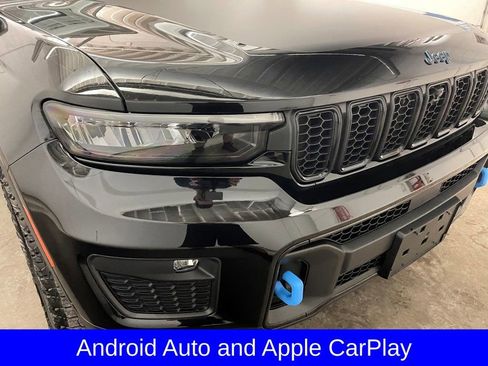 Used 2022 Jeep Grand Cherokee Trailhawk w/ Luxury Tech Group III image 15