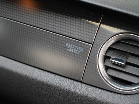 Used 2013 Ford Mustang Boss 302 w/ Boss 302 Accessory Pkg image 28