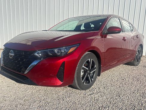 Used 2025 Nissan Sentra SV image 10