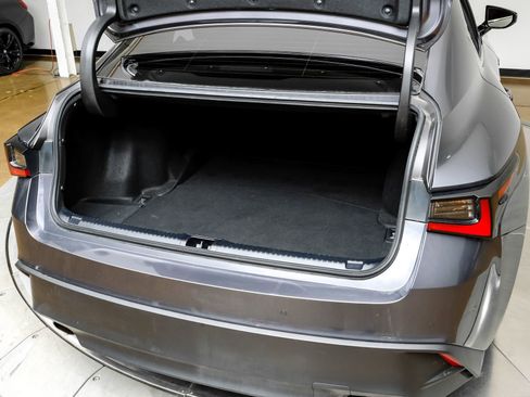 Used 2024 Lexus IS 300 w/ Comfort Package image 54