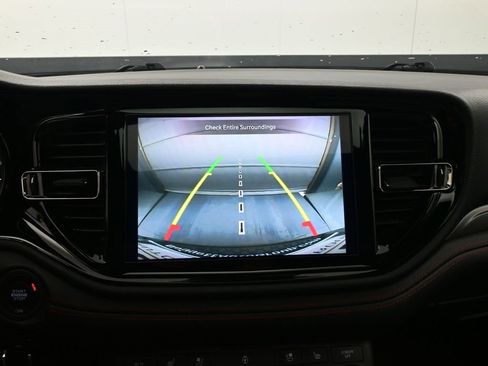 Used 2024 Dodge Durango GT image 32