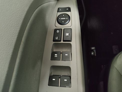 Used 2018 Hyundai Elantra SEL image 27