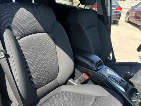 Used 2018 Dodge Journey SE w/ Safe & Sound Group image 27