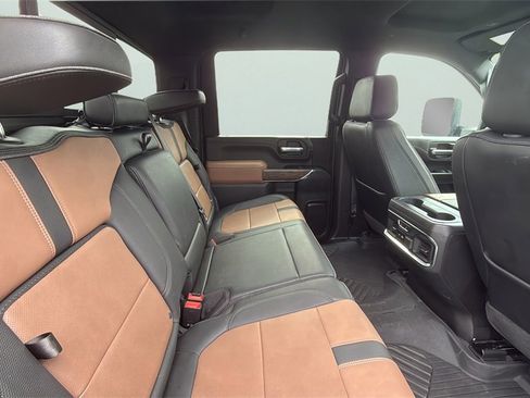 Used 2023 Chevrolet Silverado 2500 High Country w/ Technology Package image 18