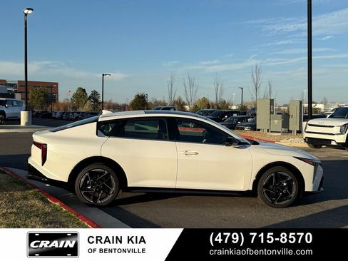 New 2026 Kia K4 GT-Line image 8