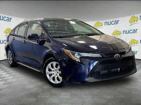 Certified 2022 Toyota Corolla LE FWD image 1