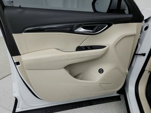 Used 2023 Buick Envision Preferred image 11