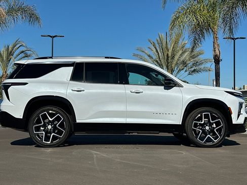 New 2026 Chevrolet Traverse High Country w/ LPO, Illumination Package image 3