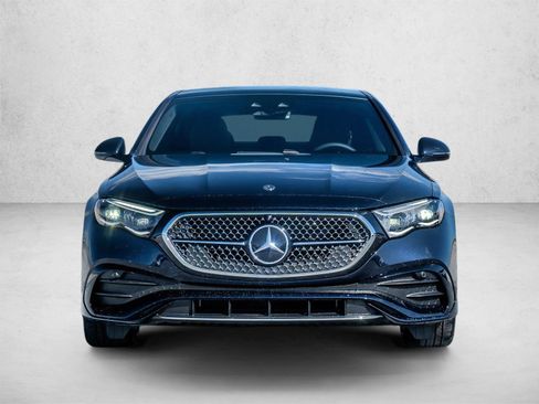 New 2026 Mercedes-Benz E 350 4MATIC Sedan image 2