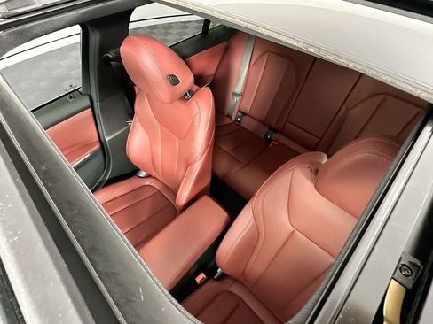 Certified 2023 BMW 330i Sedan w/ M Sport Package image 22