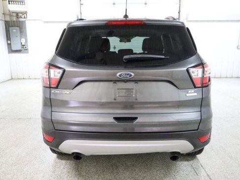 Used 2018 Ford Escape SE image 8