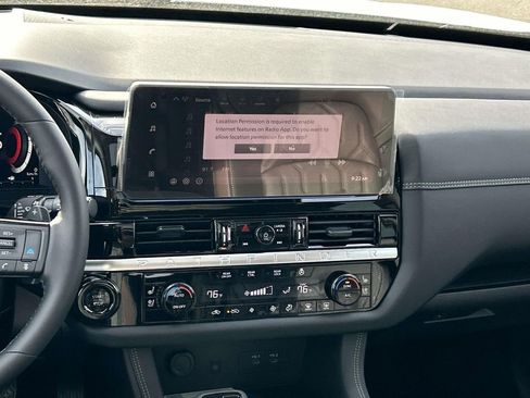 New 2026 Nissan Pathfinder Platinum w/ Lighting Package AWD/4WD image 28