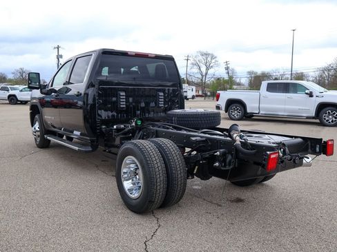 New 2026 GMC Sierra 3500 SLE image 5
