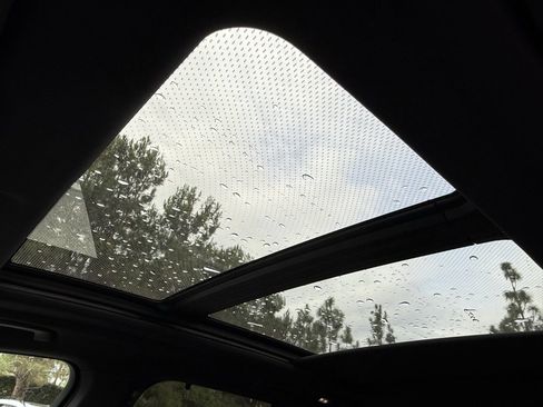 New 2026 BMW X5 M60i w/ Executive Package image 21