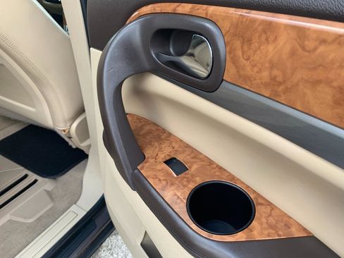 Used 2012 Buick Enclave Premium image 39